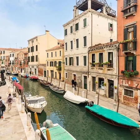 Palazzo Eremite Apartment
