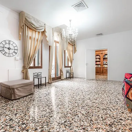 Palazzo Eremite Apartment Venice