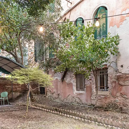 Palazzo Eremite Apartment