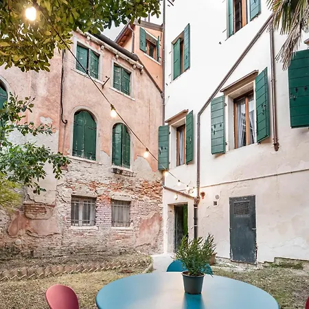 Palazzo Eremite Apartment Venice